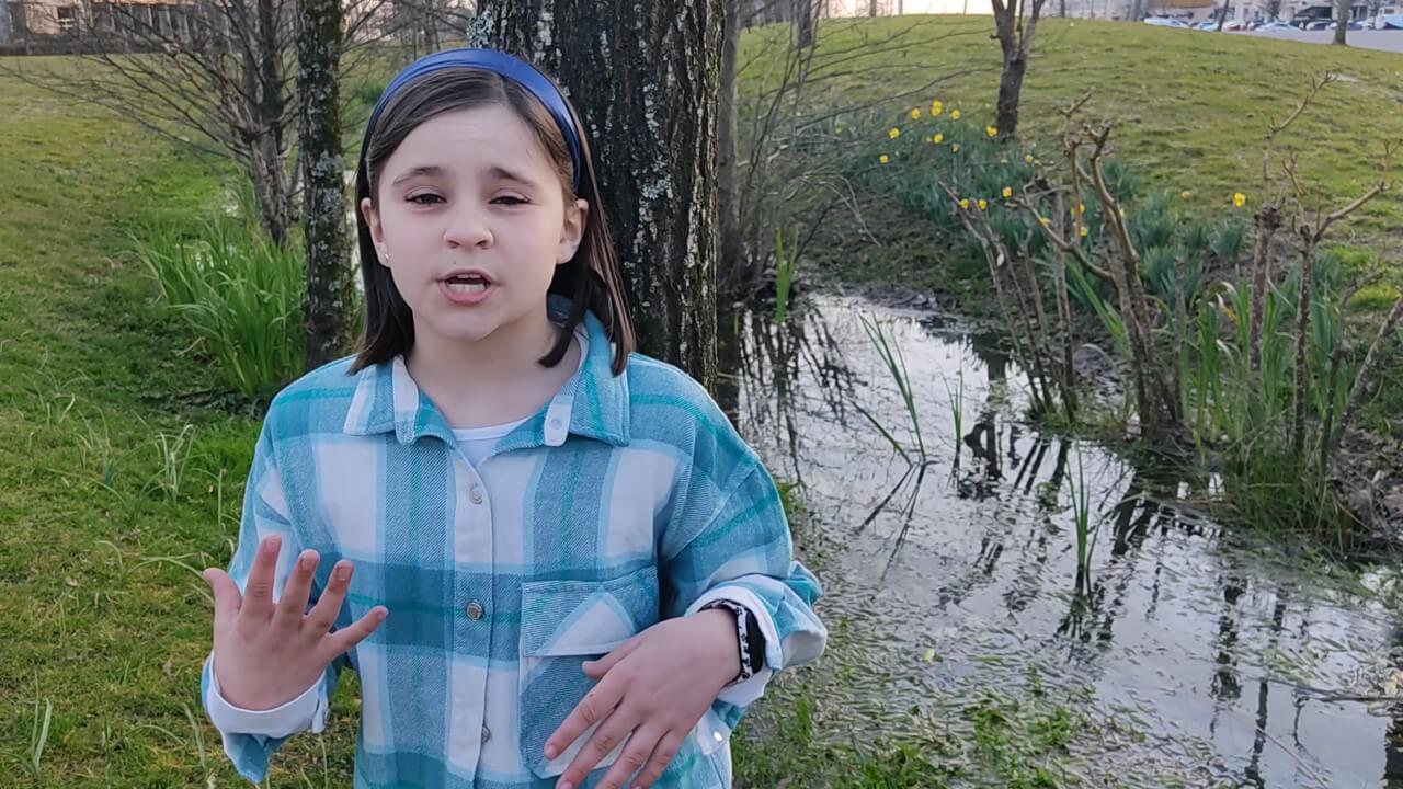 A historia da Santa Compaña - Elena, Colexio La Salle