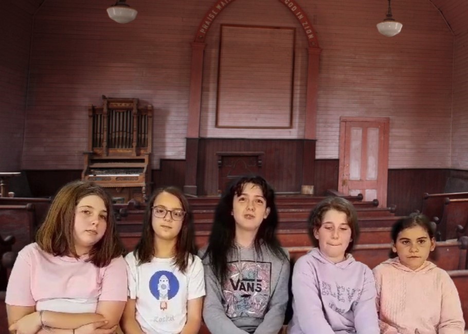 Antía, Aroha, Alba, Daniela e Yanira, CEIP Plurilingüe Santo Estevo de Parga