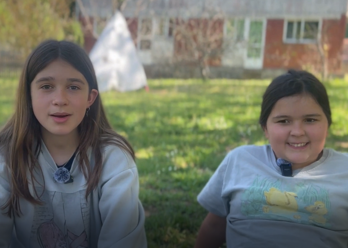 Carmen e Julia, CEIP Ortigueira
